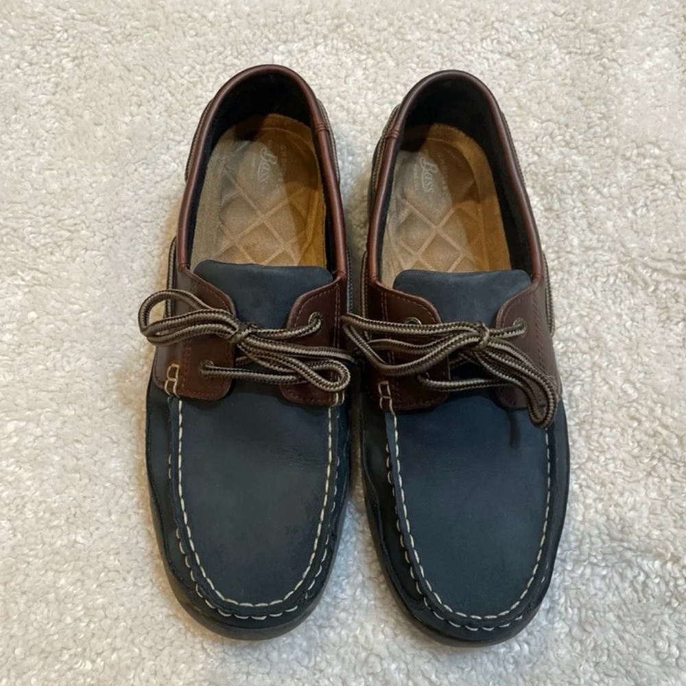G.H. Bass & Co. Lewis Deck Shoes Navy/Brown size 10.5